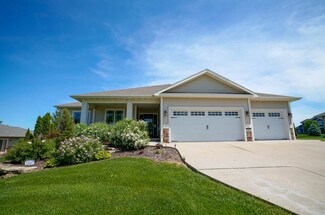 505 Lavern Ridge Rd, Mount Horeb, WI 53572