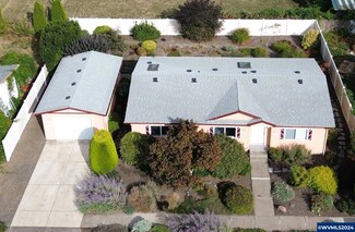 1922 Cottontail Ct NE, Salem, OR 97305