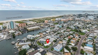 11040 2nd St E, Treasure Island, FL 33706