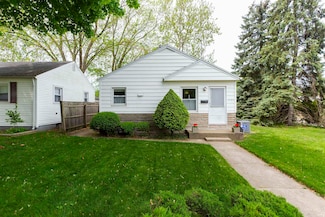 1521 N Wellington St, South Bend, IN 46628