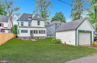 922 Edgewood Ave, Trenton, NJ 08618