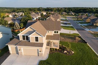 20915 W 49th St, Shawnee, KS 66218