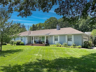 8228 Ensley Ln, Leawood, KS 66206