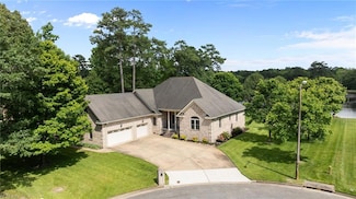 2300 Greenwing Ct, Chesapeake, VA 23323