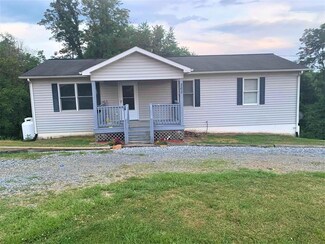 262 Overlook Dr, Chilhowie, VA 24319
