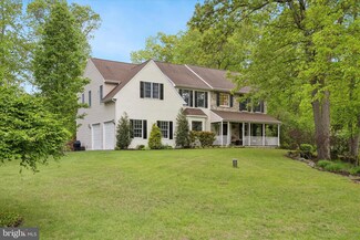 210 Hollowbush Ln, Perkiomenville, PA 18074
