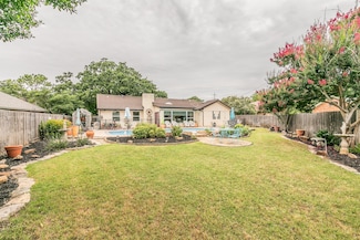 3205 Heritage Ct, Arlington, TX 76016