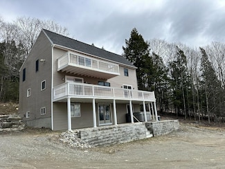 1040 Canaan Rd, Skowhegan, ME 04976