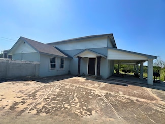 2024 N Siesta Ln, Zapata, TX 78076