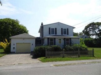 372 Maravista Ave, Teaticket, MA 02536
