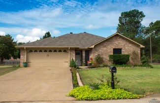 2007 Ashley Dr, Gladewater, TX 75647