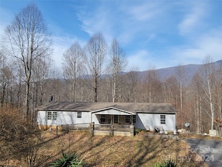 242 Maynor Dr, Sylva, NC 28779