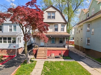 92 N Oraton Pkwy, East Orange, NJ 07017