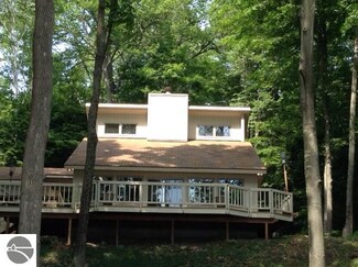 288 S Intermediate Lake Rd, Central Lake, MI 49622