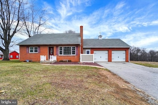 305 Burkholder Rd, Red Lion, PA 17356