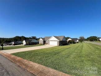 108 Augusta Dr, Spindale, NC 28160