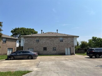 1447 Lake Calais Ct, Baton Rouge, LA 70808