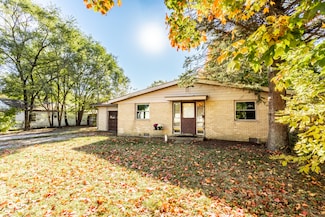 1929 E US Highway 40, Clayton, IN 46118