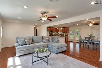 1720 Ridgemont Dr, Wichita Falls, TX 76309