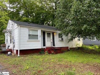 12 E Decatur St, Greenville, SC 29617