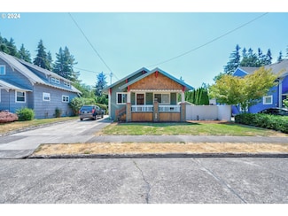 417 Silver St, Silverton, OR 97381