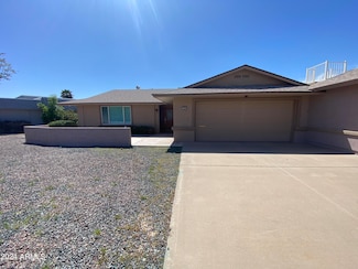 13646 N Tan Tara Point, Sun City, AZ 85351