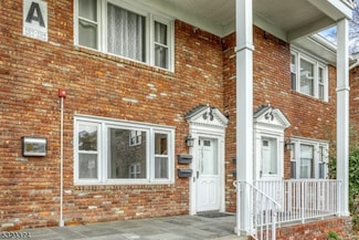 579 Lakeside Ave Unit 202, Pompton Lakes, NJ 07442