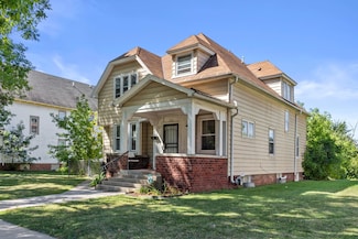 2651 N Palmer St, Milwaukee, WI 53212
