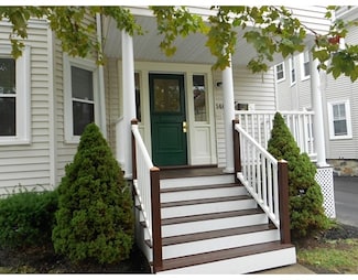 146 Beech St Unit 3, Belmont, MA 02478