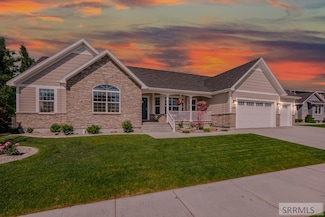 5085 Eaglewood Dr, Idaho Falls, ID 83401
