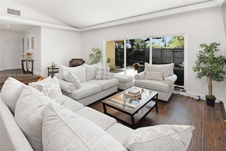 19915 NE 10th Place Way, Miami, FL 33179