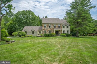 202 Hedgemere Dr, Devon, PA 19333