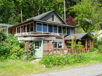 28 Lorenz Road Kp N, Lakebay, WA 98349