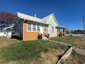 410 4th St NW, Linton, IN 47441