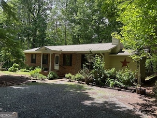 1054 Sutton Rd, Hiawassee, GA 30546