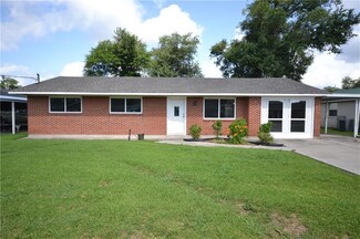 304 Davis Dr, Luling, LA 70070
