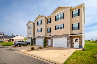 116 Red Oak Ln, Morgantown, WV 26501