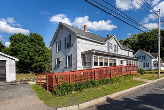 67 Oak St, Uxbridge, MA 01569