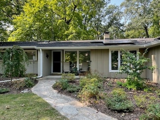 8 Elsinoor Dr, Lincolnshire, IL 60069