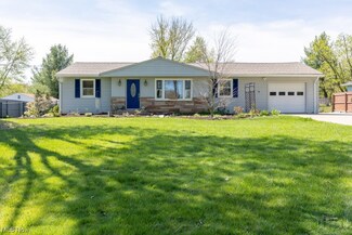 3176 Brenner Rd, Barberton, OH 44203
