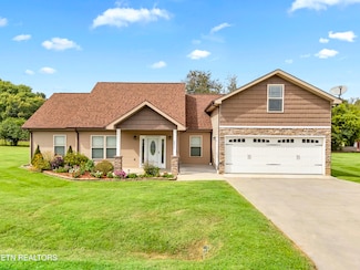 2811 Dalton Dr, Sevierville, TN 37876