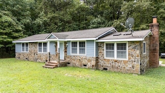 542 Doctors Point Rd, Lottsburg, VA 22511