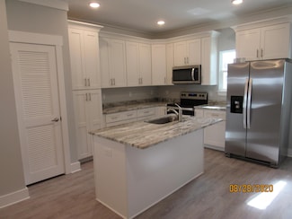 69 S Sand Palm Rd, Freeport, FL 32439