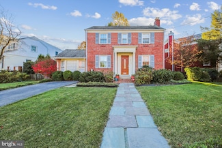 5214 Roosevelt St, Bethesda, MD 20814