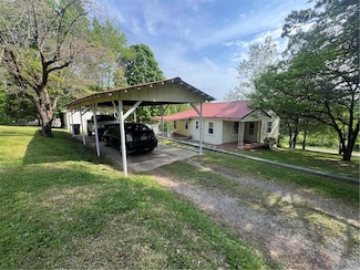 1002 Colerain St, La Fayette, GA 30728