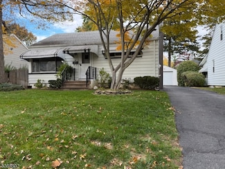 50 Beech St, Westwood, NJ 07675