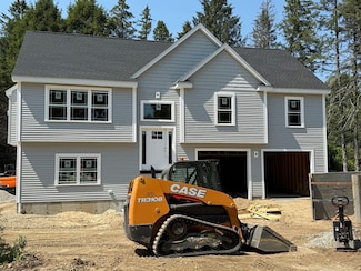 52 Homeward Ave, Uxbridge, MA 01569