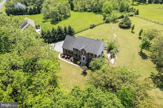 627 Chimney Cir, Middletown, VA 22645