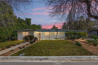 1607 Dwight St, Redlands, CA 92373