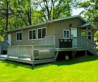 207 Hillside Rd, Edgerton, WI 53534